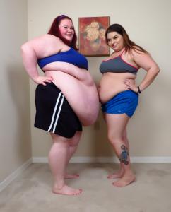 sydneyscreams4u.com - 277. Sydney & Tiffany Body Comparisons thumbnail